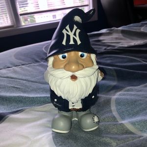 New York Yankees gnome figurine collectable